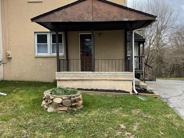 2828 Cedarhurst Rd #B — Photo 13