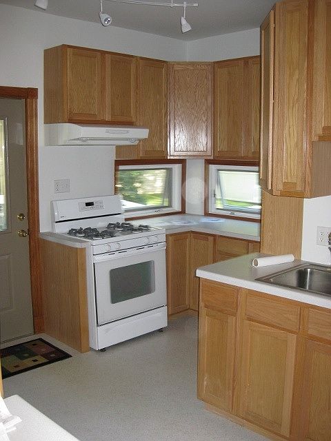 1st image of 814 Hague Ave