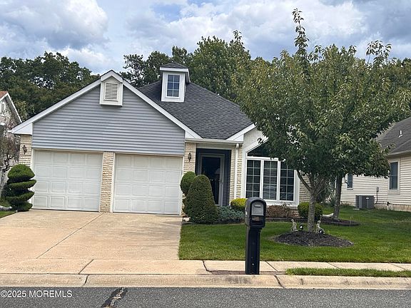 2nd image of 2263 S Chanticleer Court