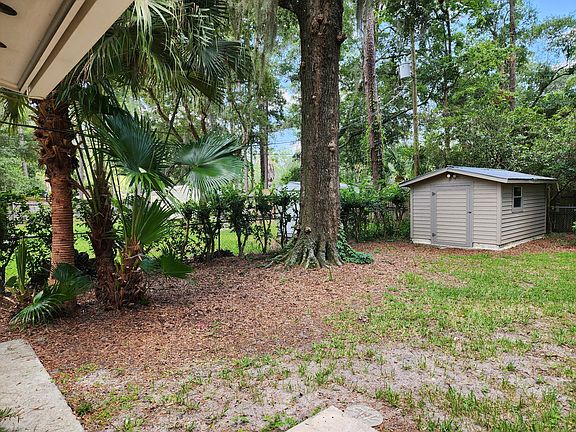 4th image of 4101 NW 17th Pl