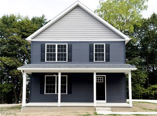 1040 Bernard St, Youngstown, OH 44502