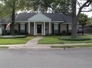 2106 Walnut Bend Ln, Houston, TX 77042