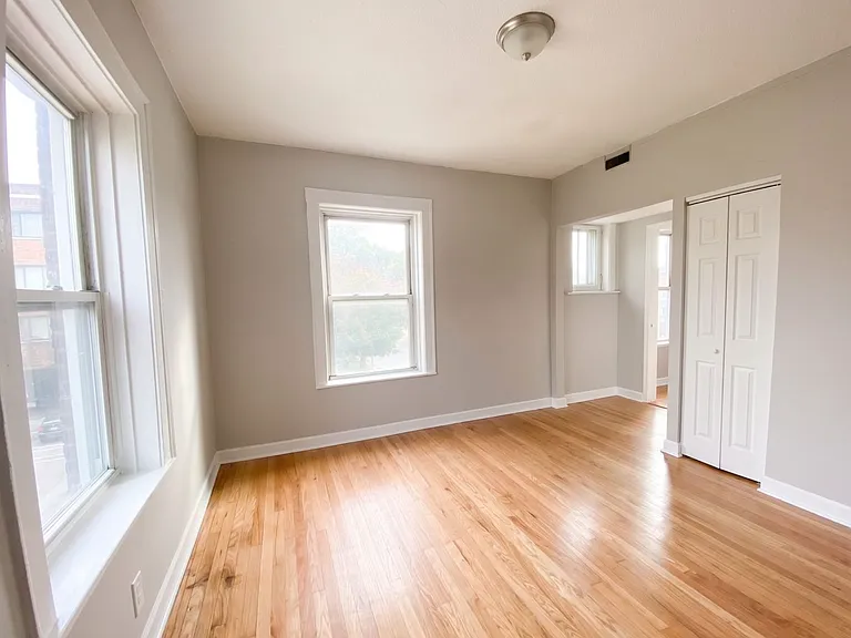 4626 W Lawrence Ave — Photo 11
