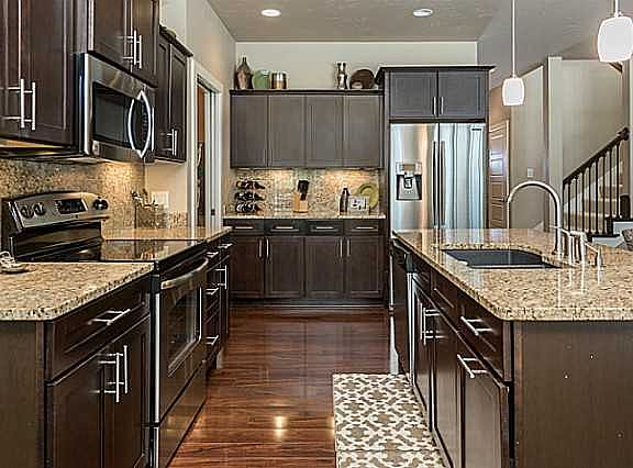 5th image of 2185 SE Peachtree Dr