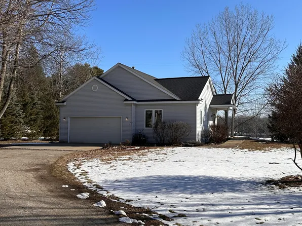 655 Krystal Kove NW, Grand Rapids, MI 49534