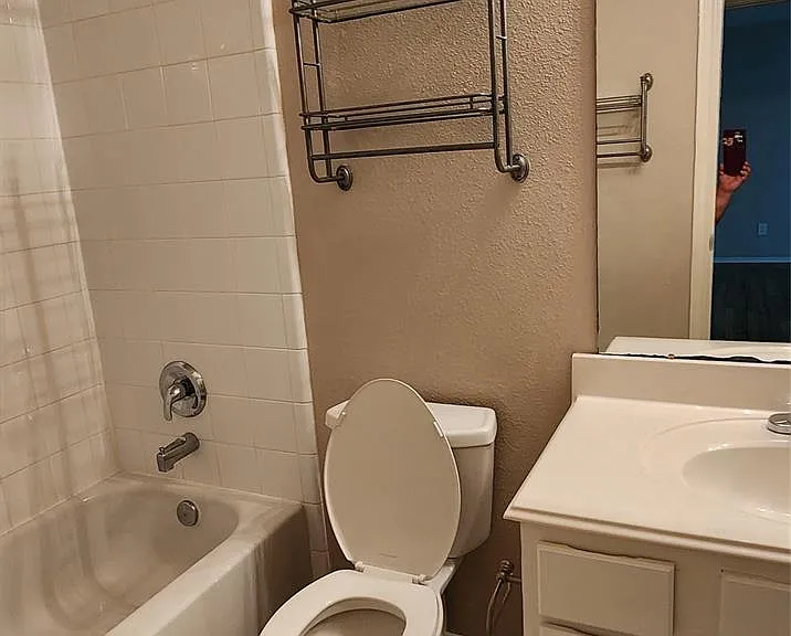 7422 Cheeca Lodge Ln — Photo 21