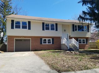 519 Morningside Pl, Middletown, NJ 07748