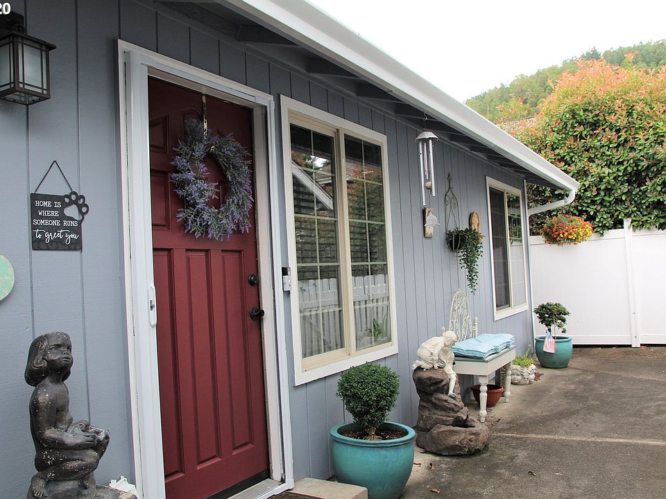 2nd image of 2721 W Lorraine Ave