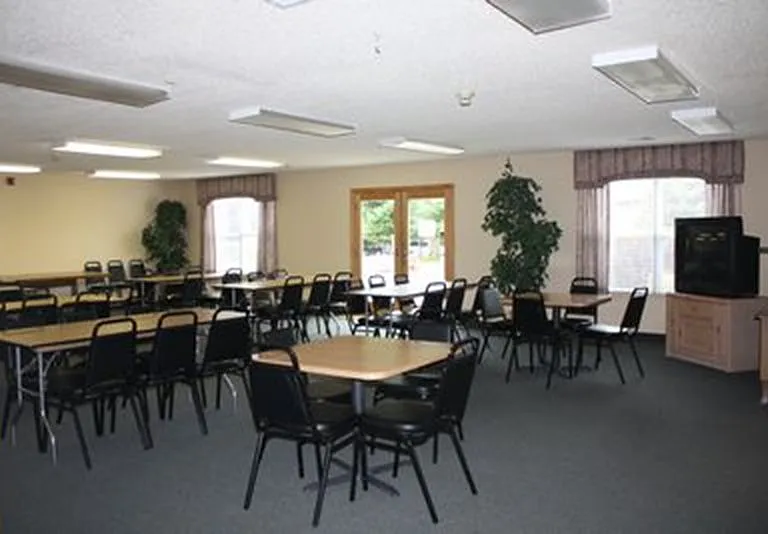 Village Court Seniors — Photo 6
