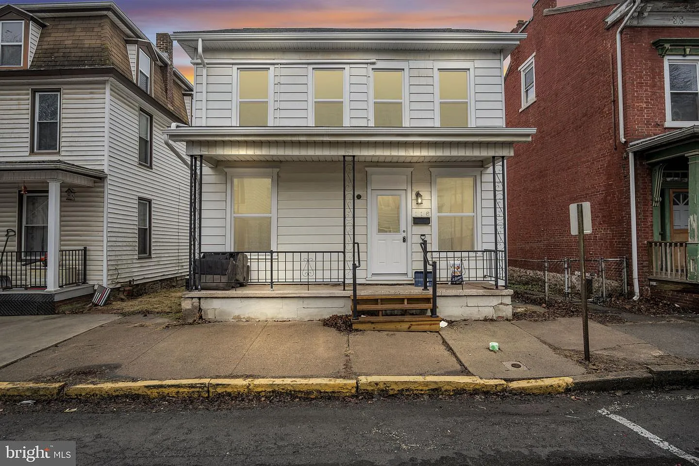 118 S 2nd St photo 1