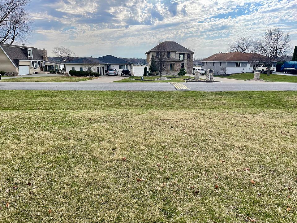 2nd image of 3391 W Lakeshore Dr