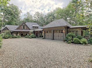 931 Cherokee Trl, Sapphire, NC 28774