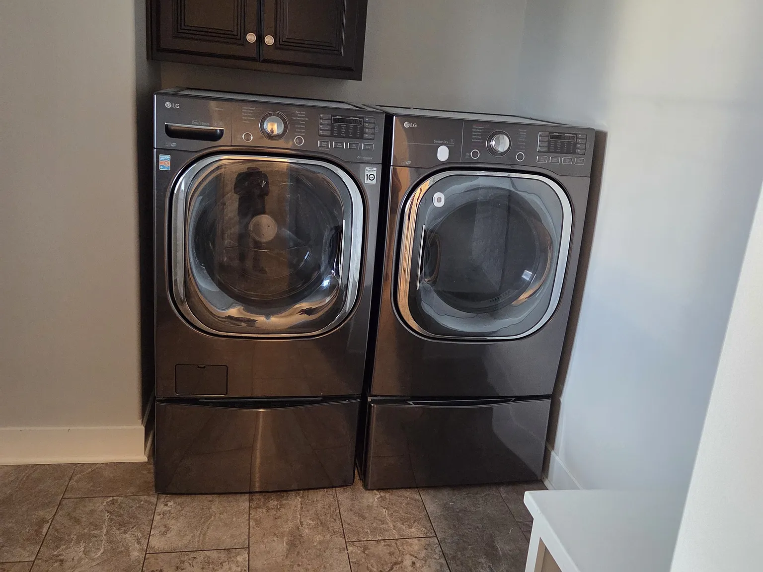 5 bed, 3.5 bath, 3551 sqft, $3,400 — Photo 4