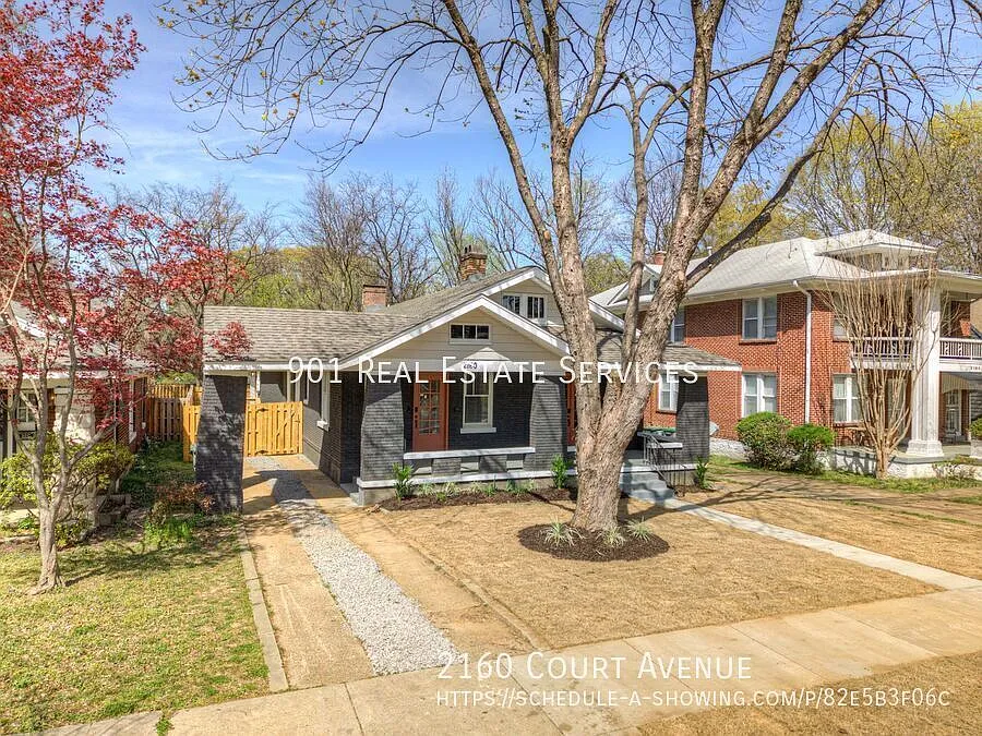 Duplex with Expansive Primary in Midtown — Photo 2