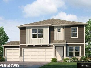 6404 Centennial Rd, Papillion, NE 68157