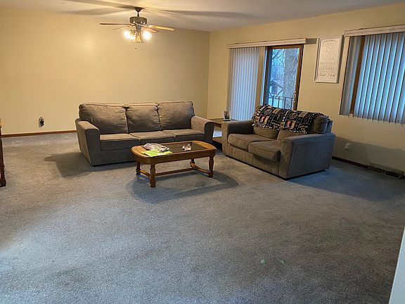 Spacious living room