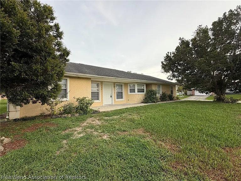 123 Friendly Cir — Photo 2