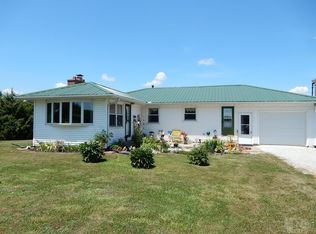 824 E County Road 550, Sutter, IL 62373