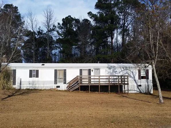 244 Meadow Lane, Burgaw, NC 28425