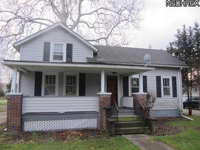 1st image of 1061 Mechanic St