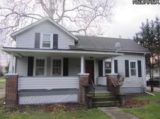 1061 Mechanic St, Grafton, OH 44044