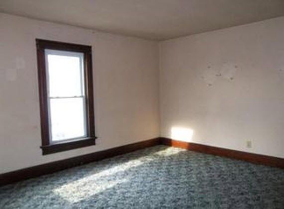 2nd image of 500 N Park Ave
