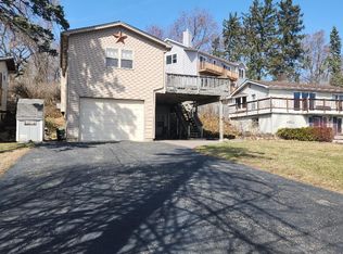 4521 W Lake Shore Dr, Wonder Lake, IL 60097