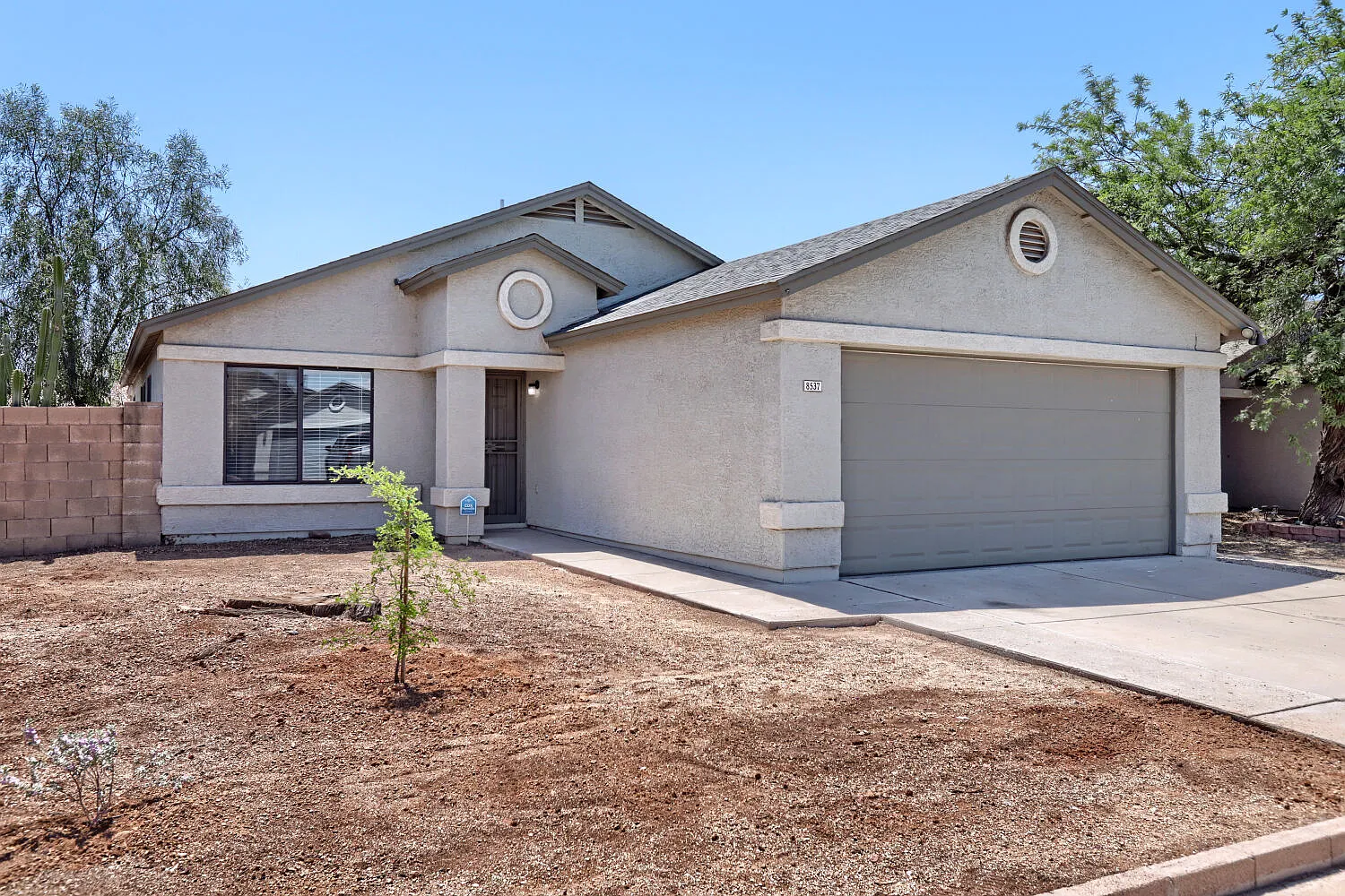 3 bed, 1323 sqft, $1,785 — Photo 1