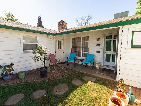 4th image of 230 W 25th St