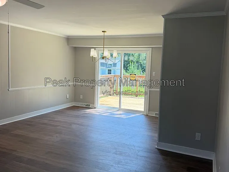 9323 Susquehanna Trl — Photo 17