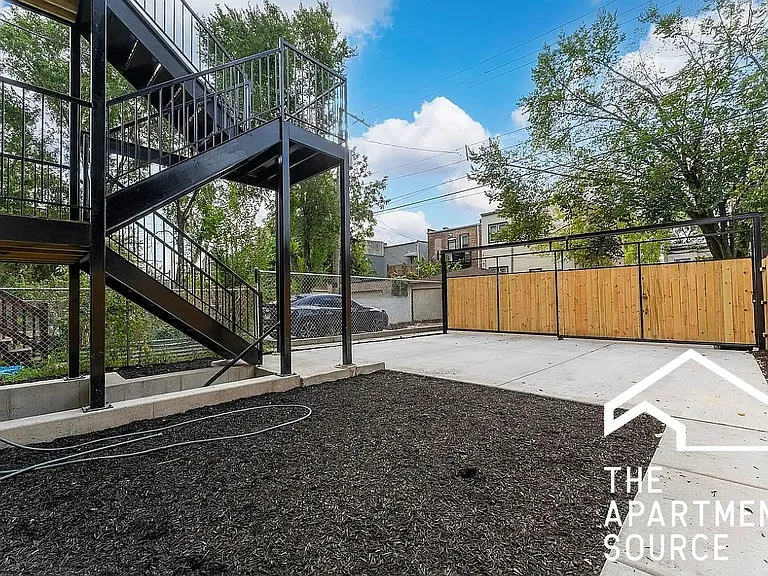 3029 W Washington Blvd #2 — Photo 10