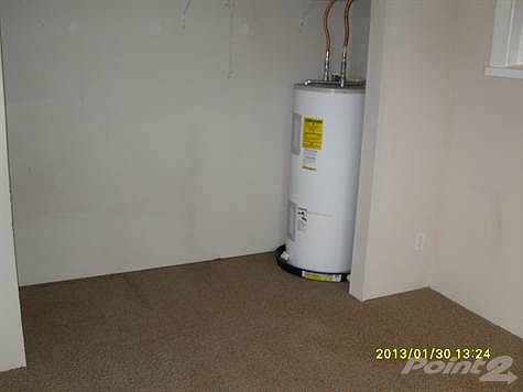 5th image of 214 S Commercial Ave