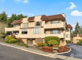 910 S 248th St APT 5, Seattle, WA 98198