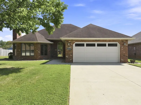 1934 E Ridgewood Drive, Springfield, MO 65804