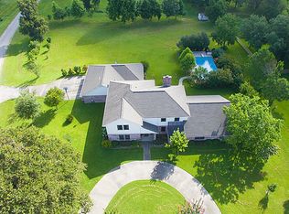 3011 Willow Oak Ln, Sealy, TX 77474