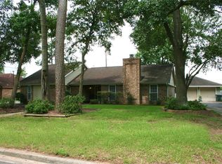 28207 Nancy Ln, Conroe, TX 77385