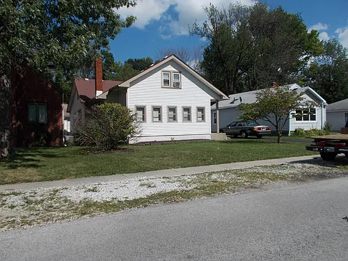 945 Cecil Ave Photo 1