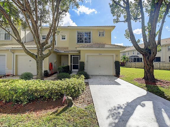 4th image of 9910 Porta Leona Ln