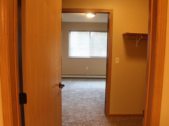 3rd image of 720 W 5th St #13247757