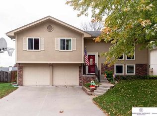 11047 Z St, Omaha, NE 68137