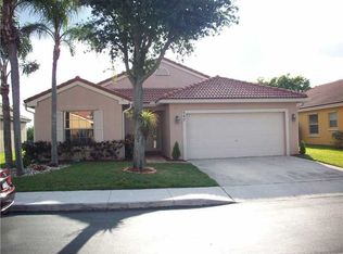 540 NW 166th Ave, Pembroke Pines, FL 33028