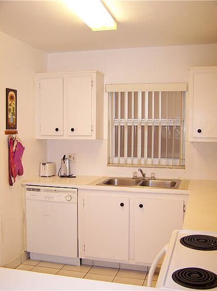 9461 Evergreen Pl APT 303, Davie, FL 33324 | Zillow