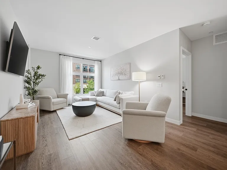 18 Artisan Dr #207 — Photo 11