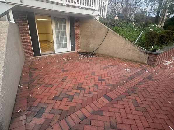 42 Pershing Ave