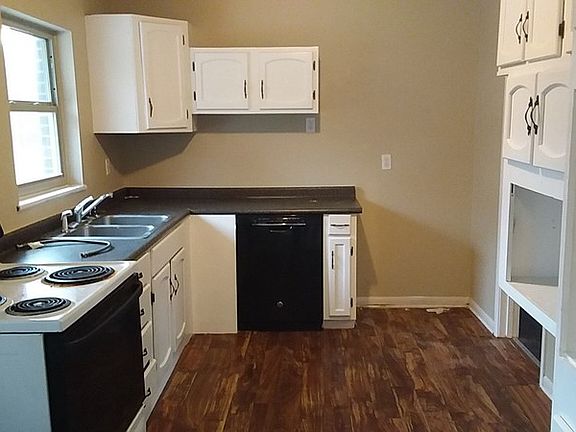 4th image of 933 N Martinwood Dr