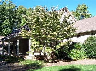 231 Mockingbird Hill Rd, Landrum, SC 29356