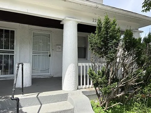 2232 Salem Ave