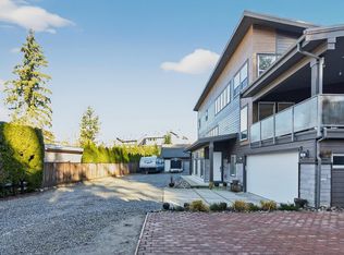 24025 Fern Cres, Maple Ridge, BC V4R 2S1