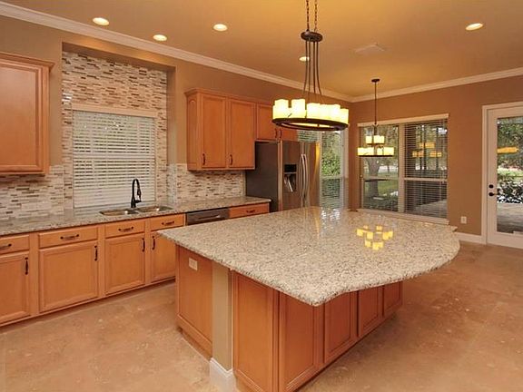 4th image of 3028 Northfield Dr