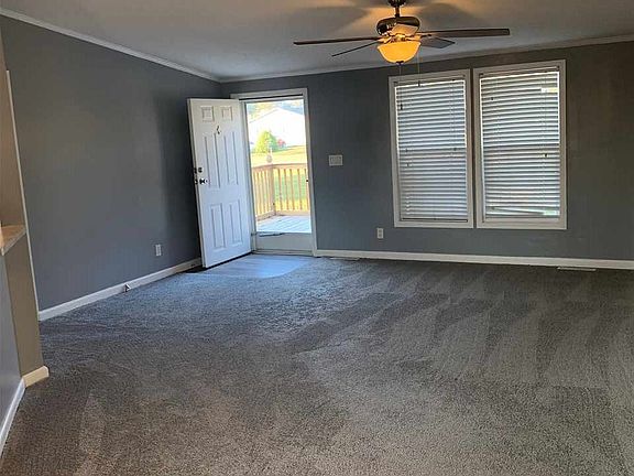 4th image of 55 Braynay Ln